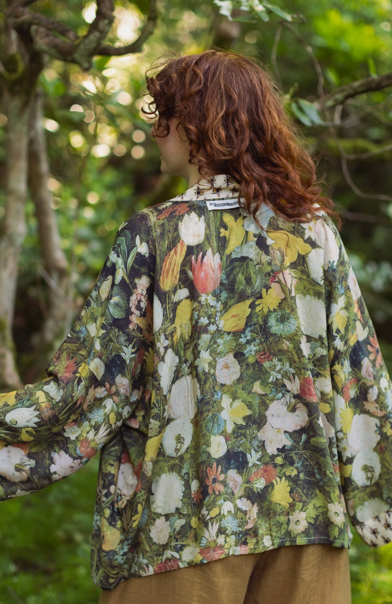 •I DREAM IN FLOWERS• cropped bamboo cardigan