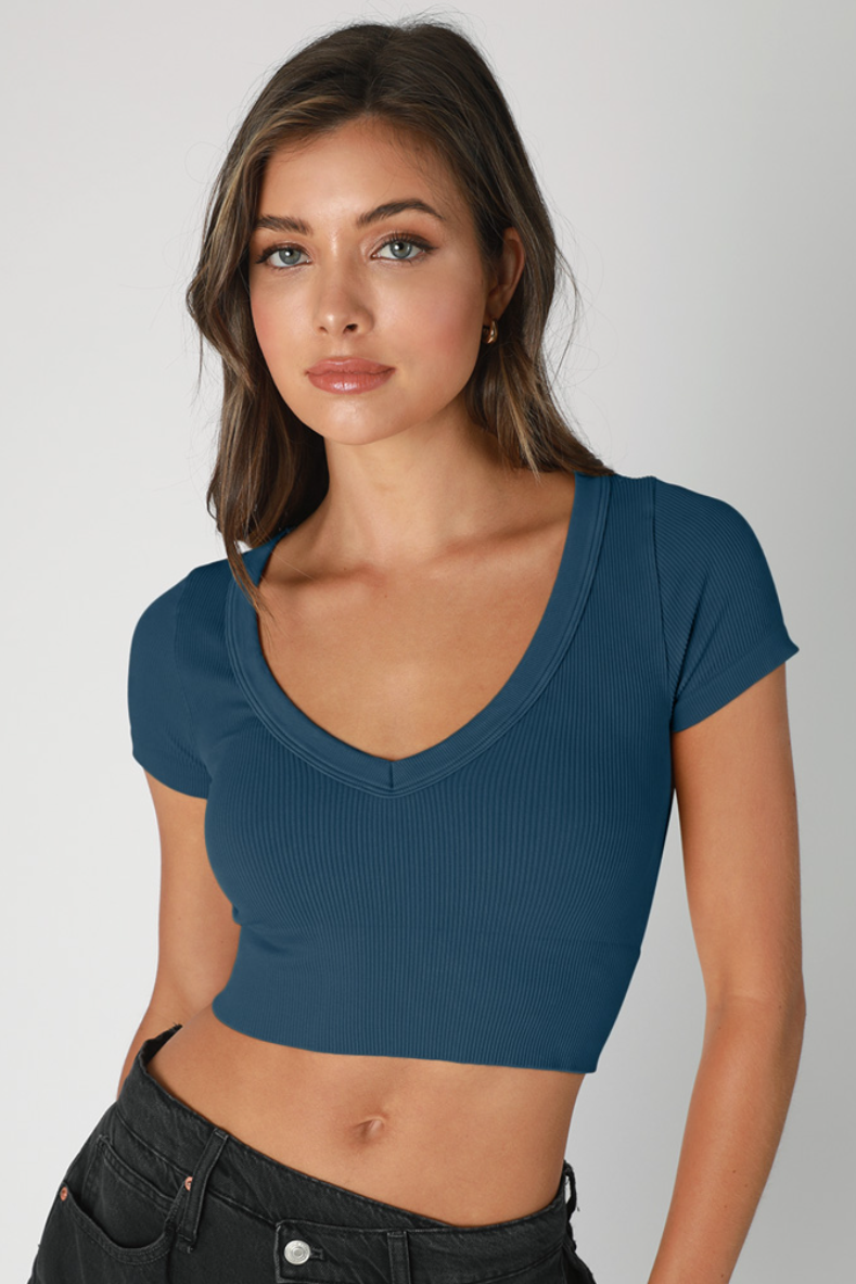 •RIBBED V-NECK• cropped tee (USA)