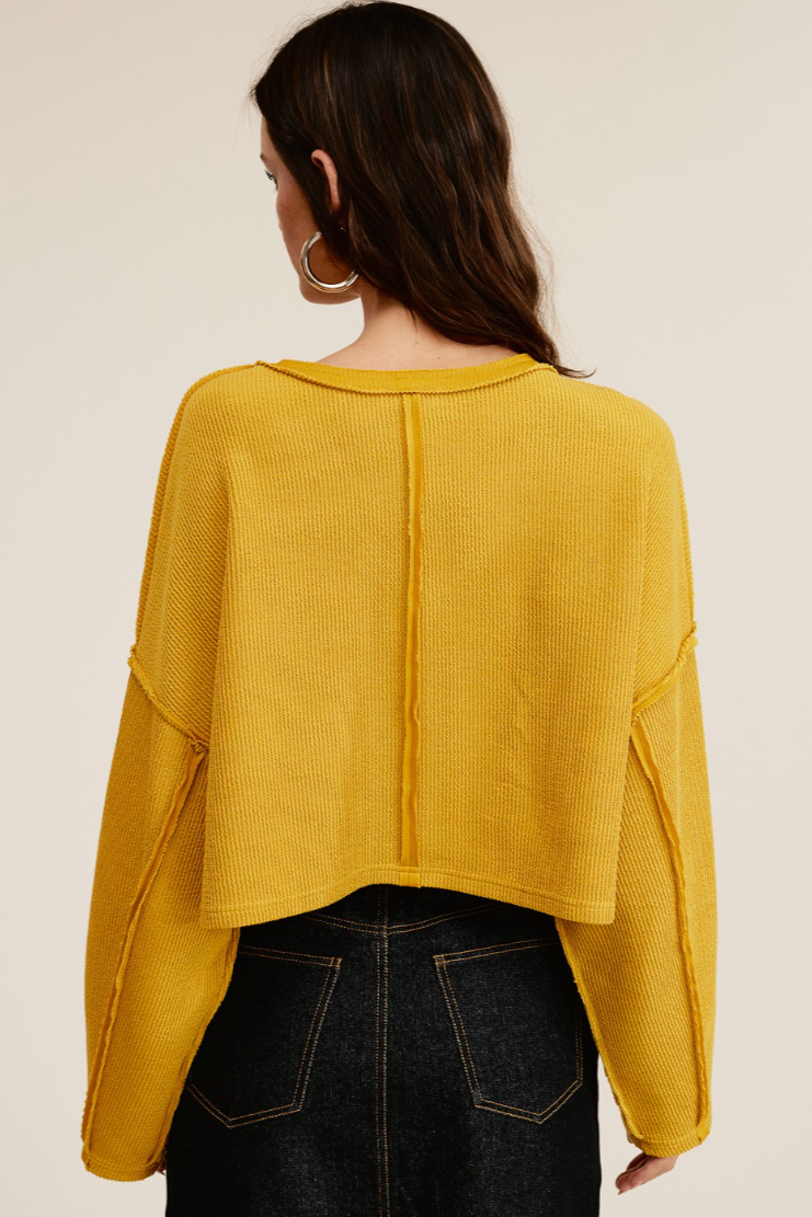 •MALORIE• exposed seam cropped top