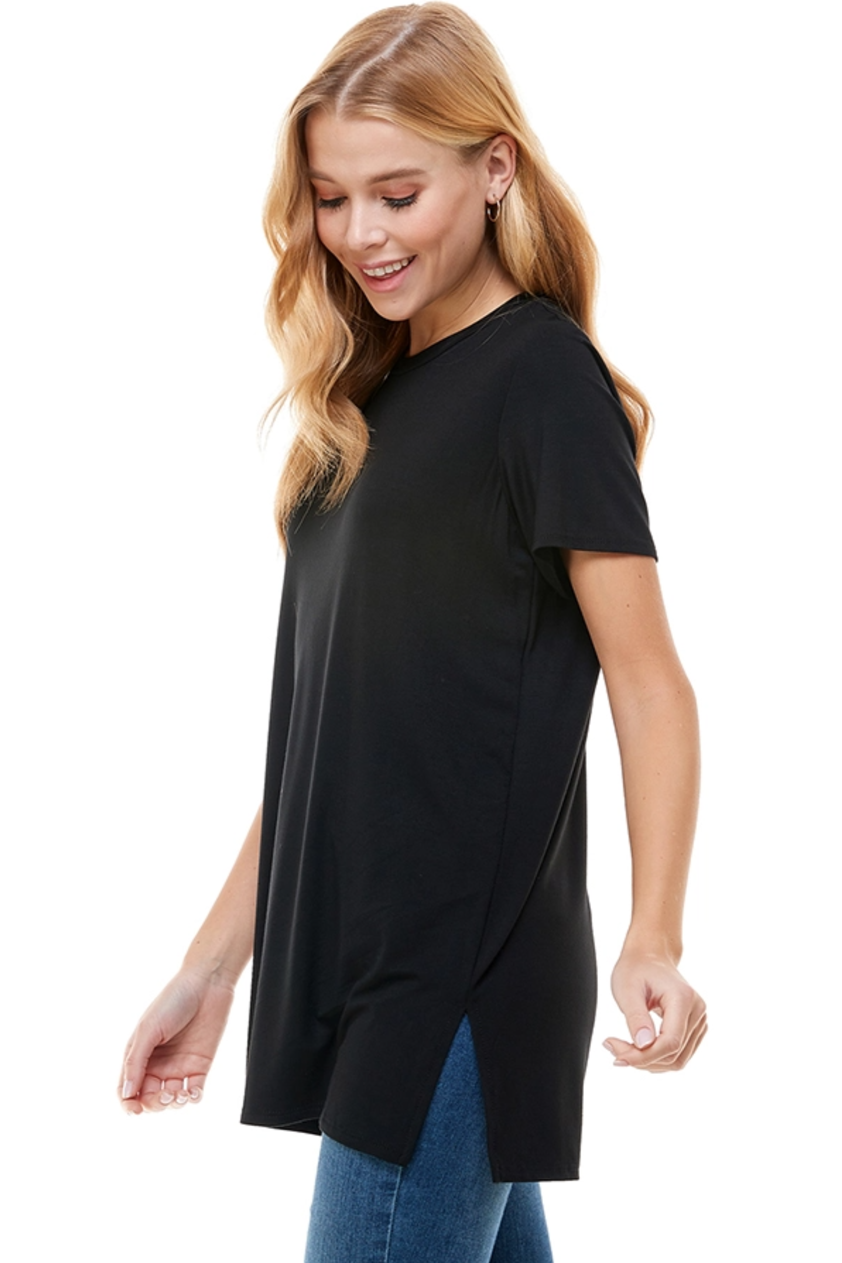 •IZZY• short sleeve tunic with side slits (USA)