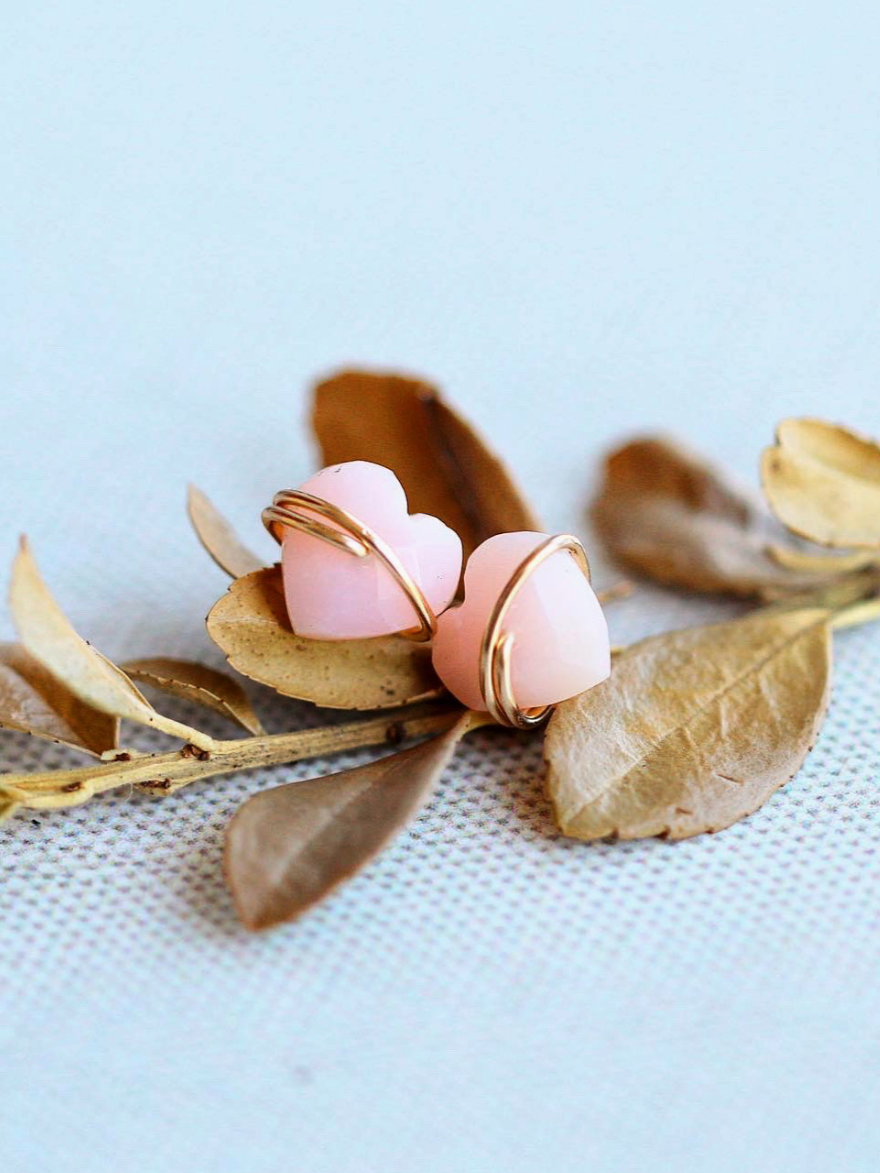 •HEART• peruvian opal + gold stud earrings