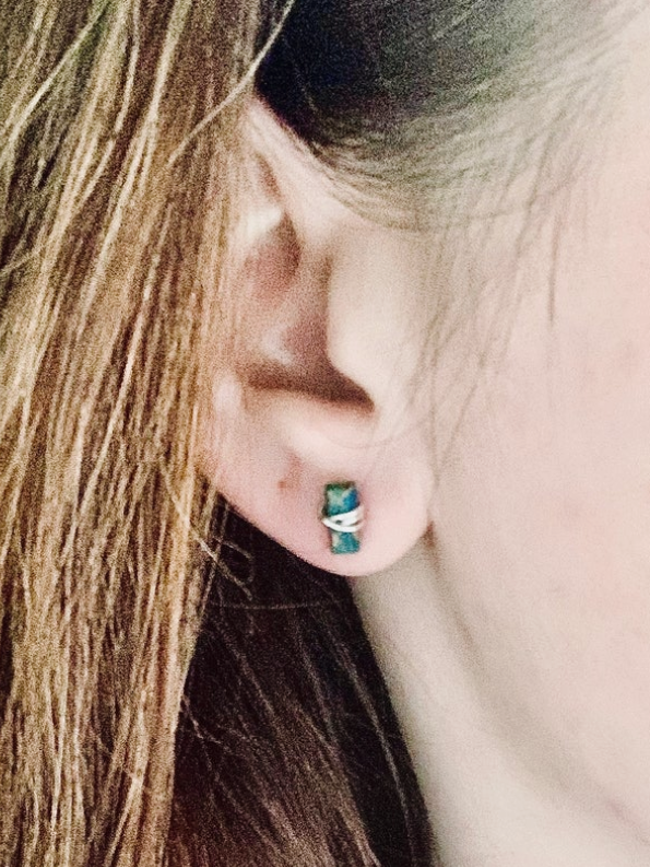 •BAGUETTE• labradorite + silver stud earrings