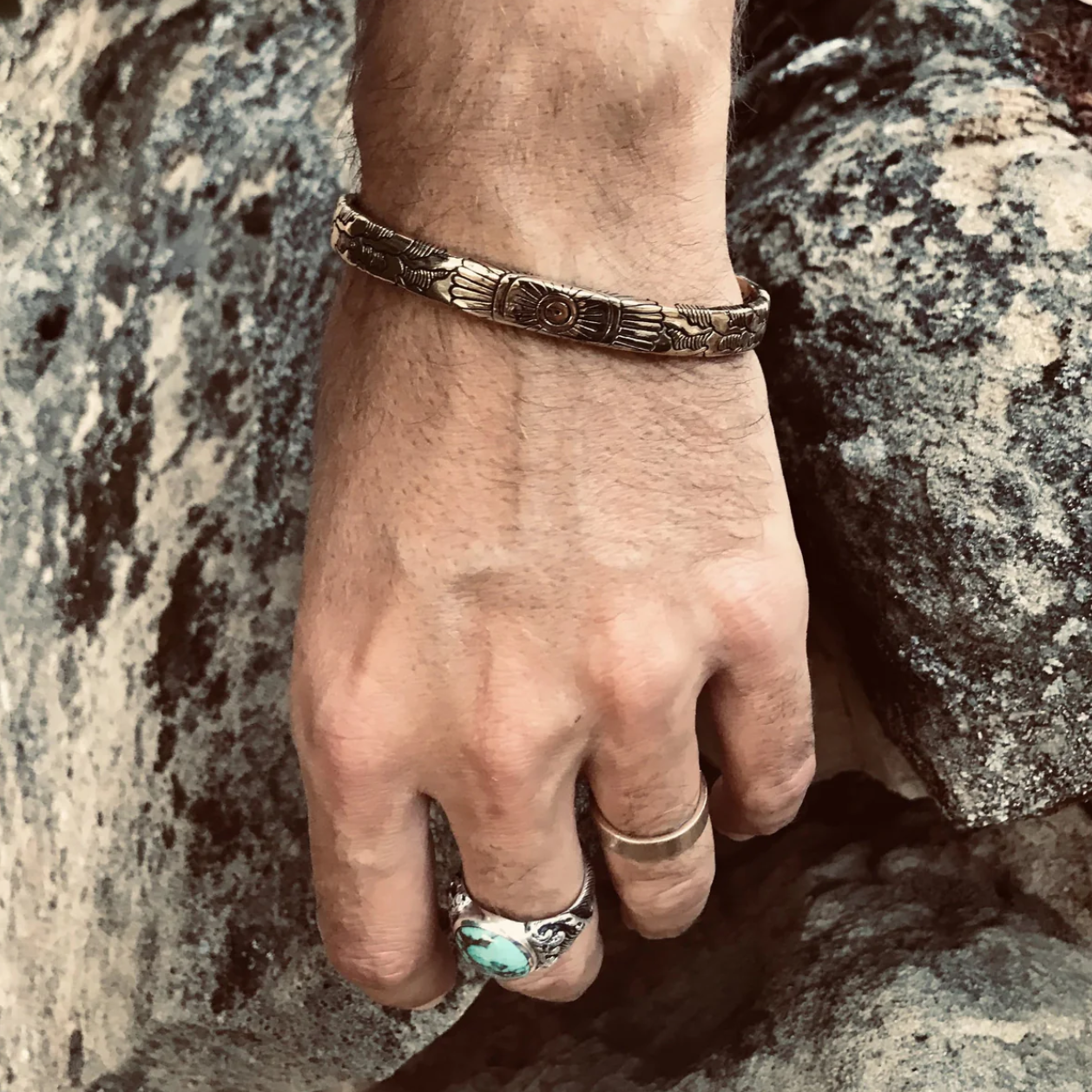 •LIGHT WAVES• unisex brass cuff