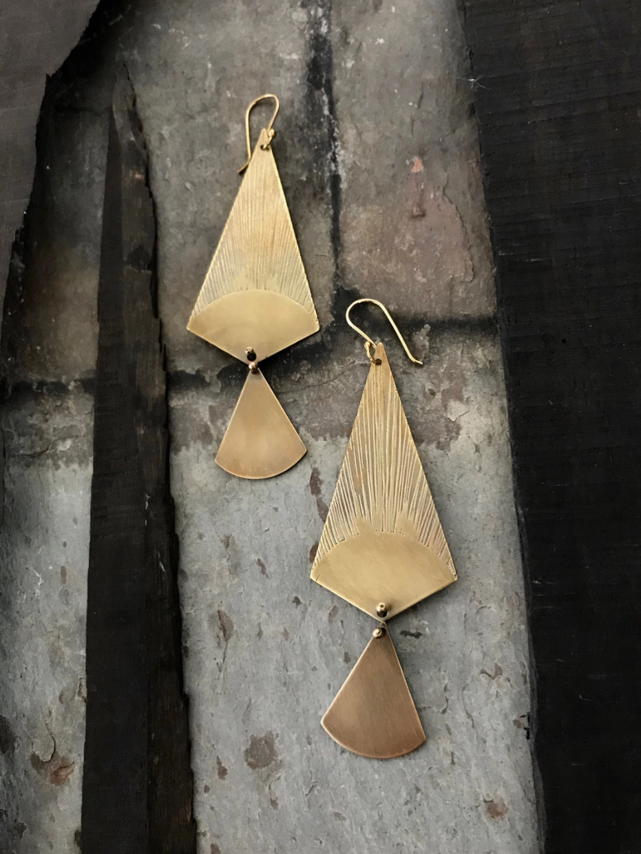•LANTERN• gold dangle earrings