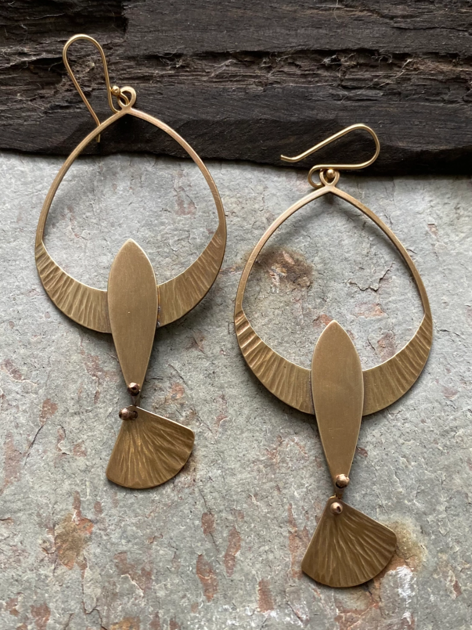 •FLIGHT• gold dangle earrings