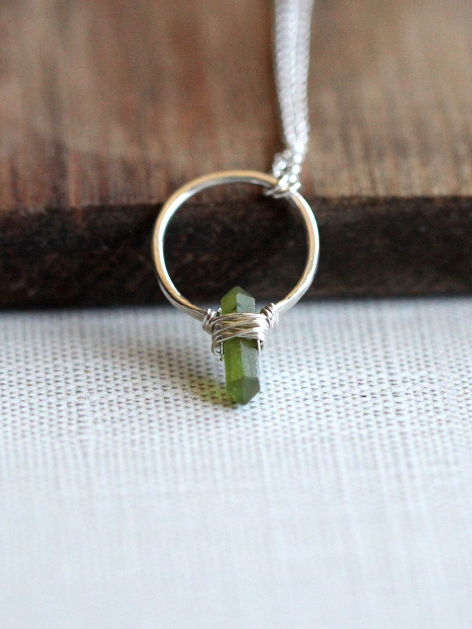 •CREST• peridot + silver necklace (various lengths)
