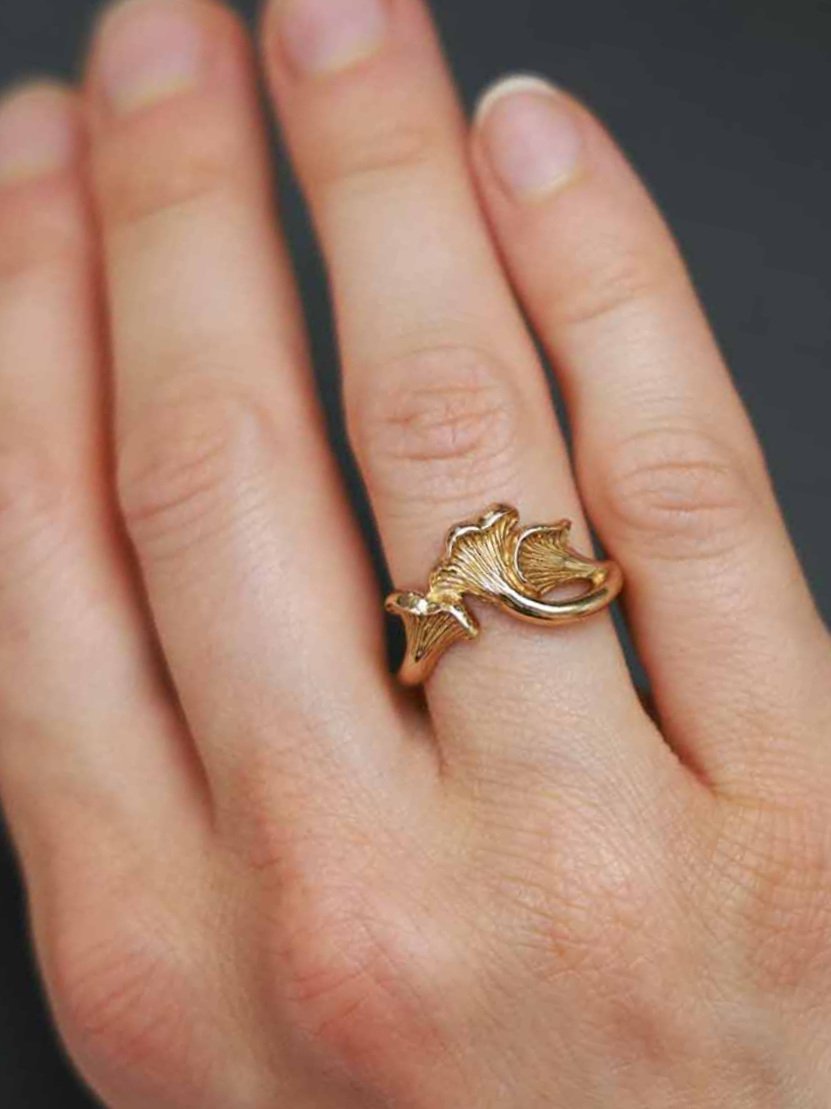 •CHANTERELLE CLUSTER• bronze mushroom ring