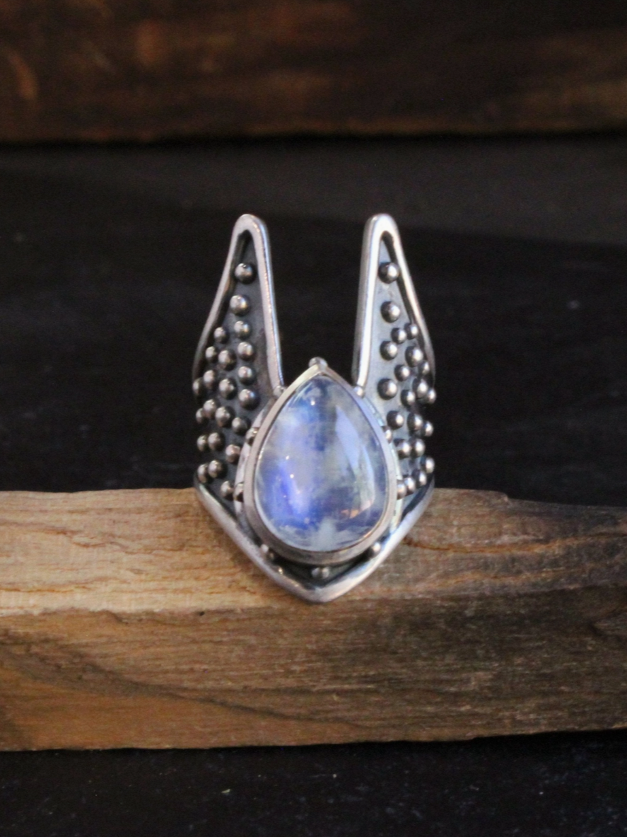 •CYGNUS• rainbow moonstone + silver ring