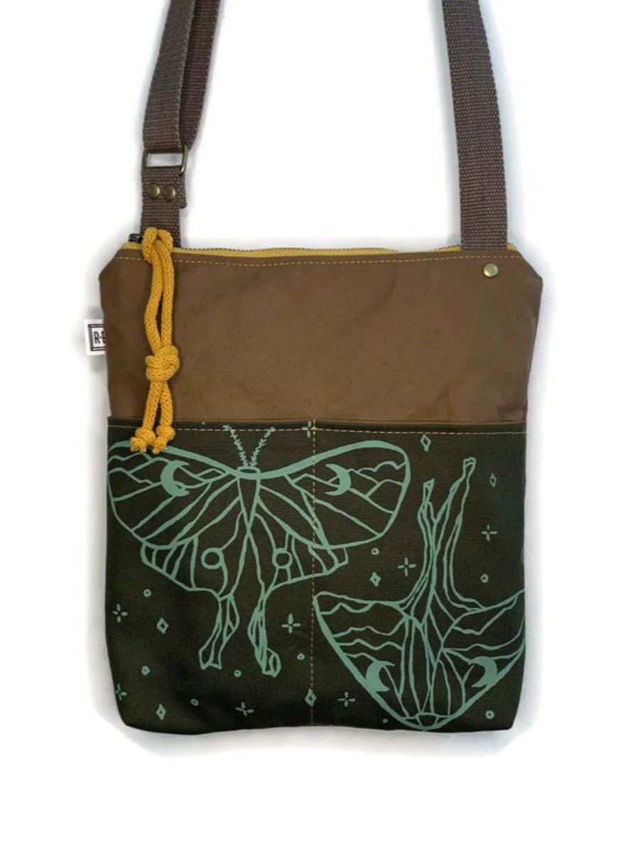 •WEEKDAYER - LUNA• waxed canvas crossbody