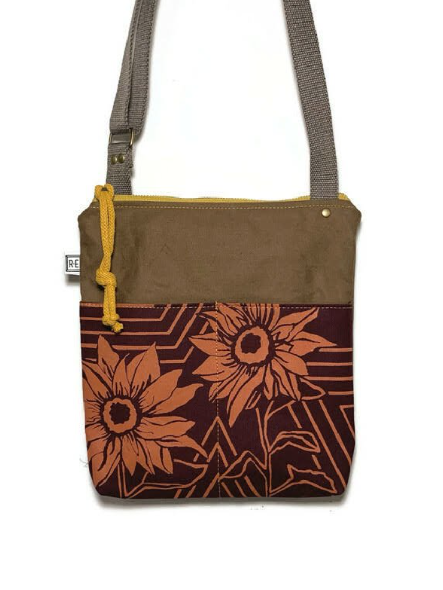 •WEEKDAYER - SUNFLOWER• waxed canvas crossbody