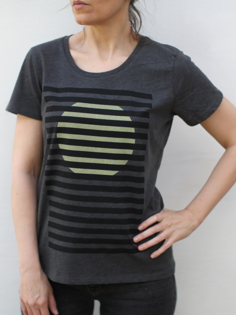 •RISING SUN• cotton blend classic tee (USA)