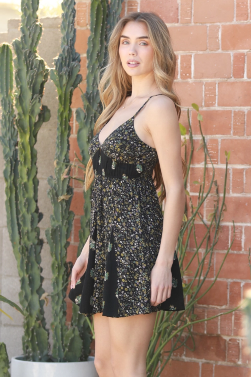•CIRQUE NOIR• contrast print mini dress