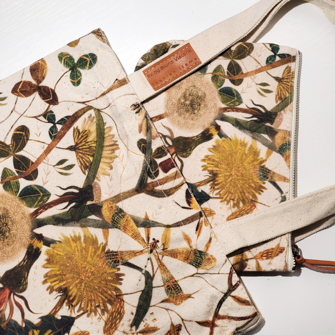 •DANDELION• gusseted canvas pouch
