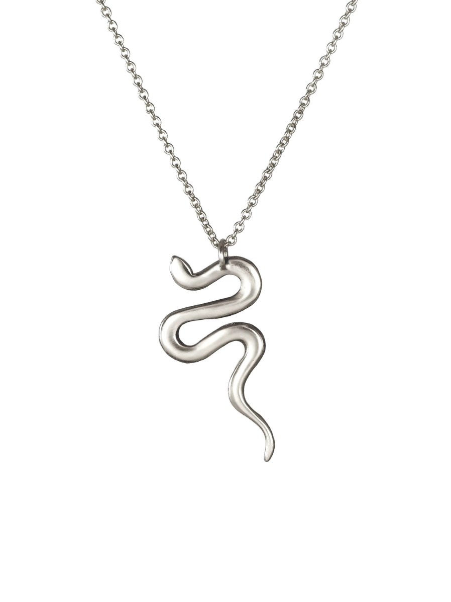 •SAKA• silver necklace (18" long)
