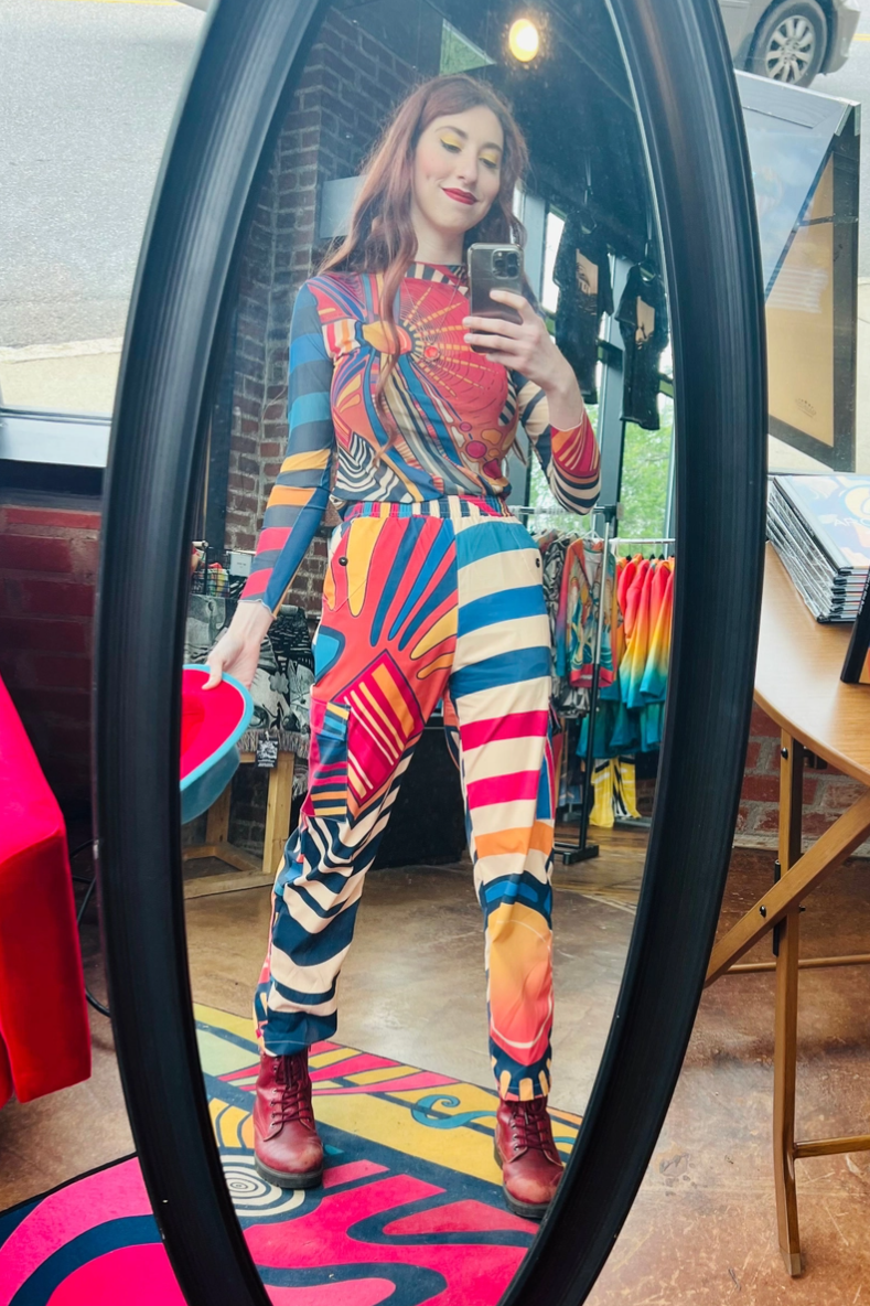•CIRCUS SUNSET• locally designed abstract mesh top