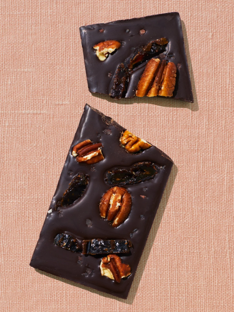 •PECAN DATE• date-sweetened chocolate bar