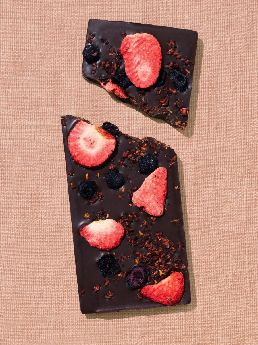 •MIXED BERRY• date-sweetened chocolate bar