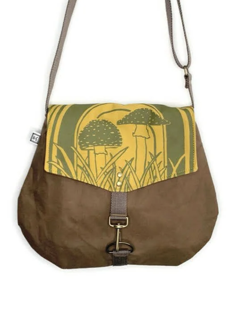 •SATCHEL - AMANITA• waxed canvas crossbody