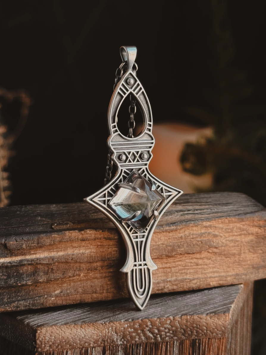 •ARMORED PORTAL• clear quartz + silver necklace (16" long)