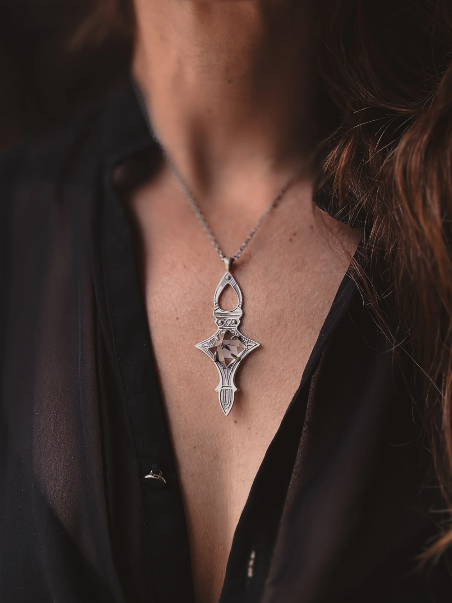 •ARMORED PORTAL• clear quartz + silver necklace (16" long)