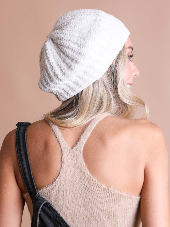 •BOUCLE BERET BEANIE•
