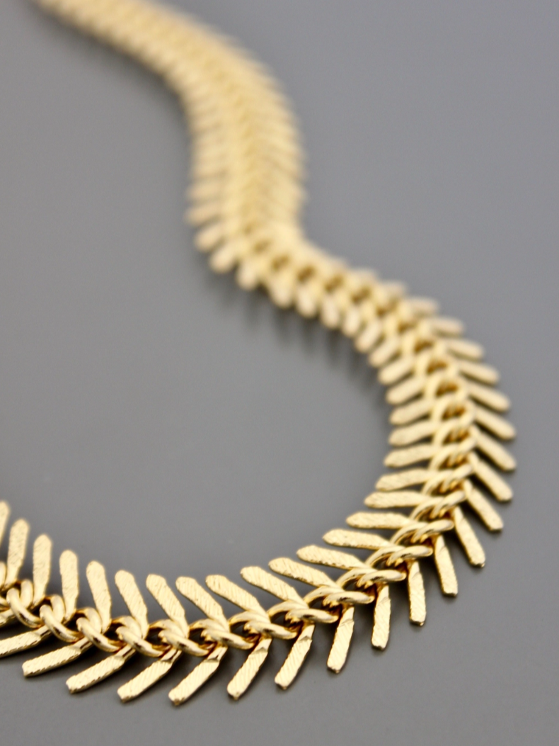 •FISHBONE• 18K gold plated necklace (15"-18" long)