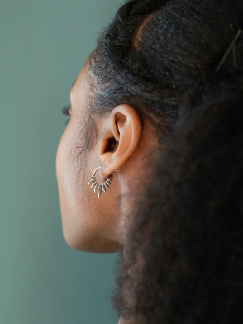 •UNI• gold hoop earrings