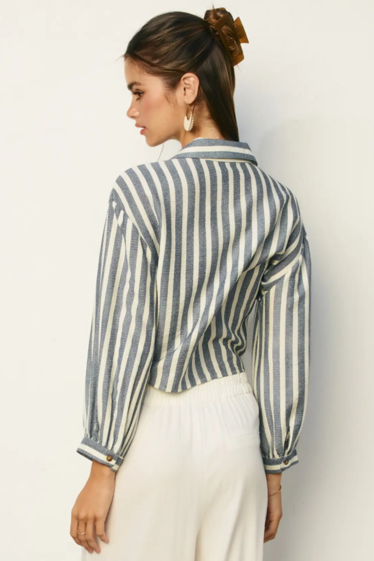 •MONTAUK• collared knotted crop top