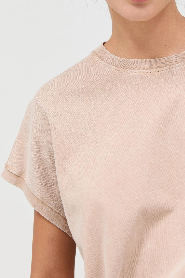 •TONI• mineral washed tee