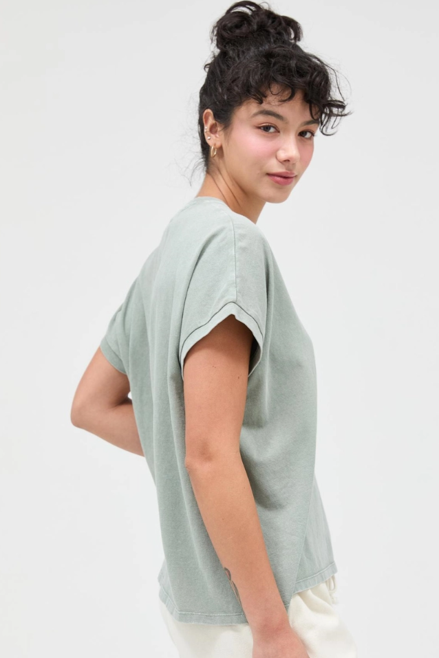 •TONI• mineral washed tee