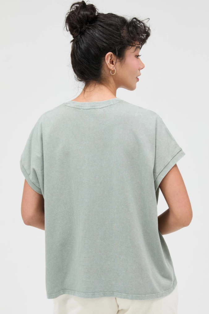 •TONI• mineral washed tee