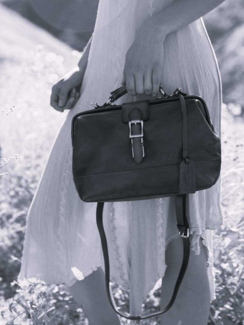 •OXFORD• caramel leather doctor satchel/crossbody