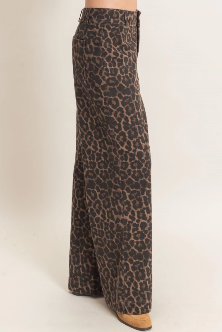 •SABOR - DARK• cotton wide leg leopard print denim pants