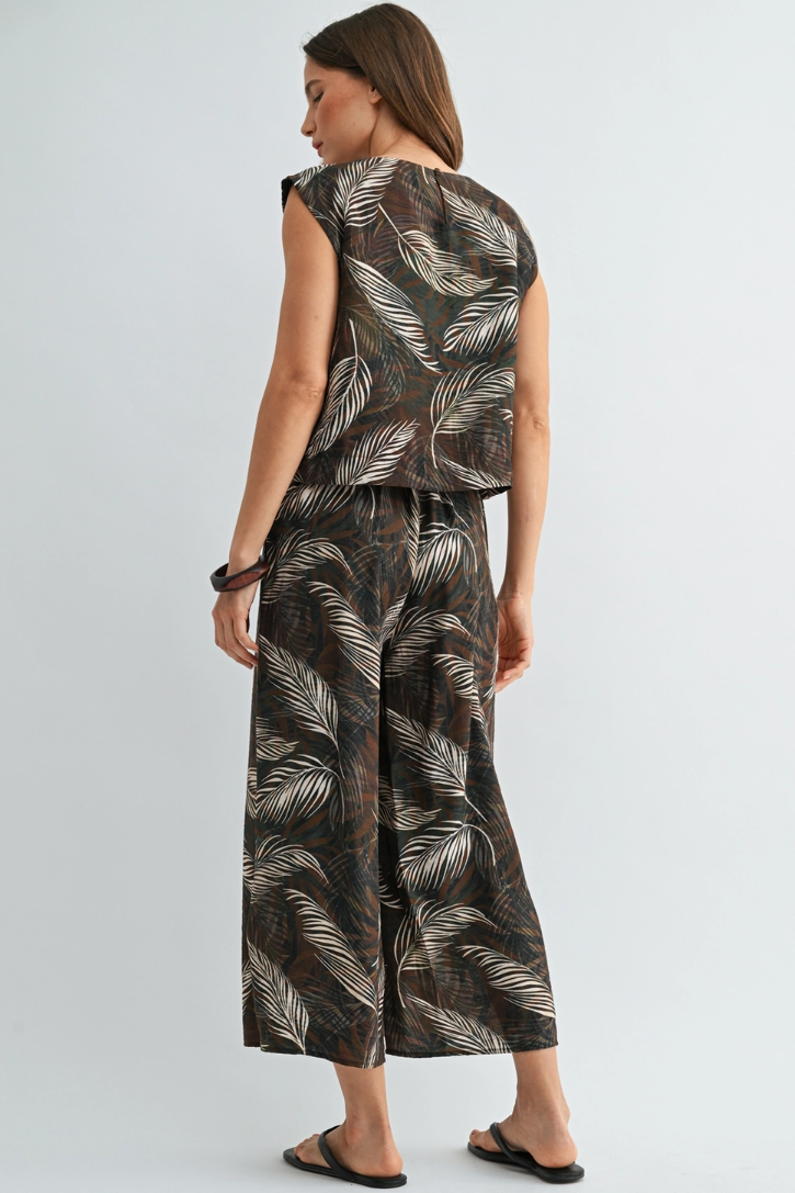 •ARECA• sleeveless top & cropped pants separates