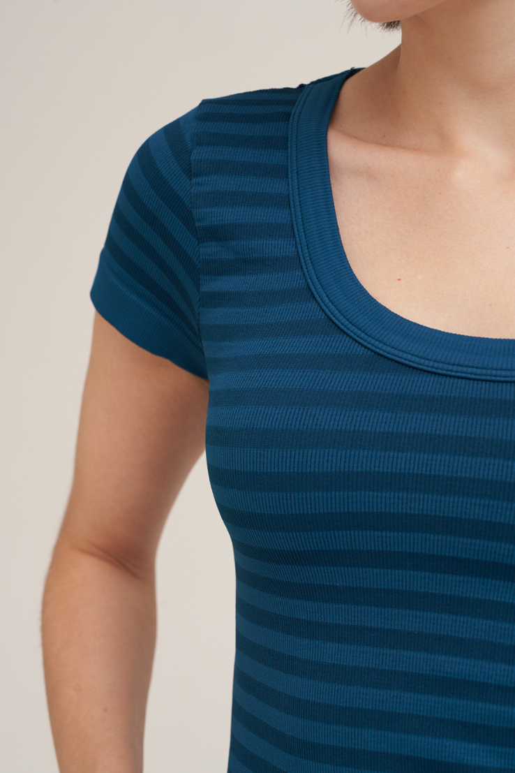 •STRIPED SCOOP NECK• short sleeve tee (USA)