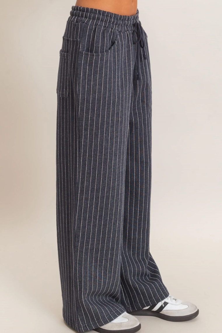 •OAKLEE - INK• cotton blend pinstripe pants
