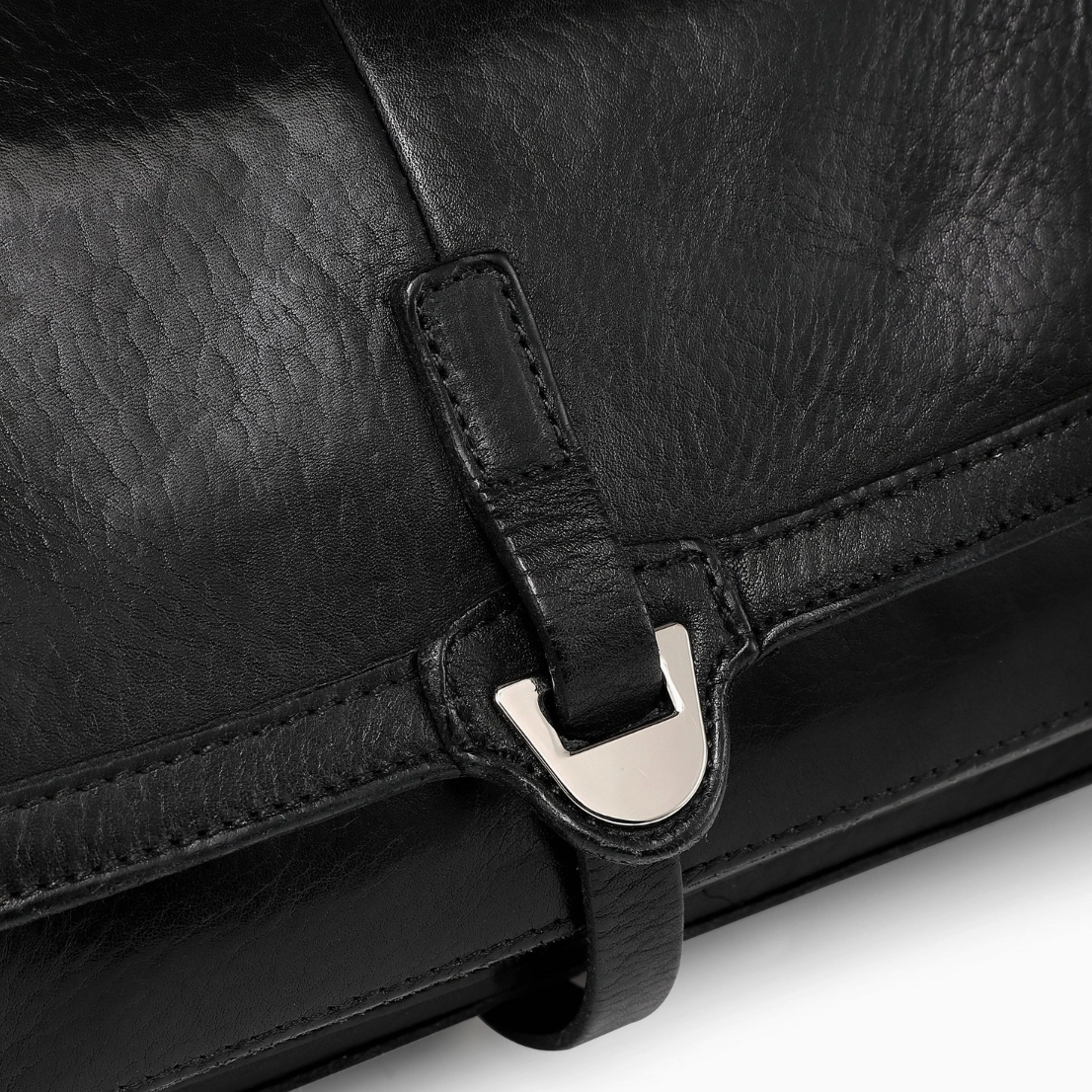 •MEMPHIS• black leather crossbody bag
