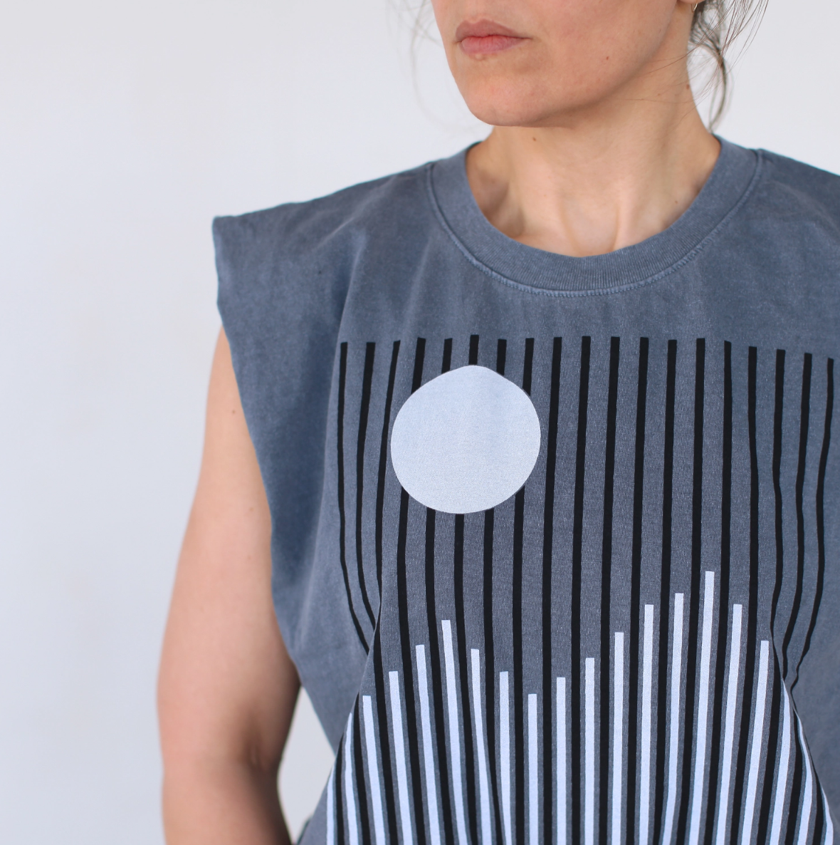 •GLACIER MOON• heavyweight cotton muscle tee (USA)