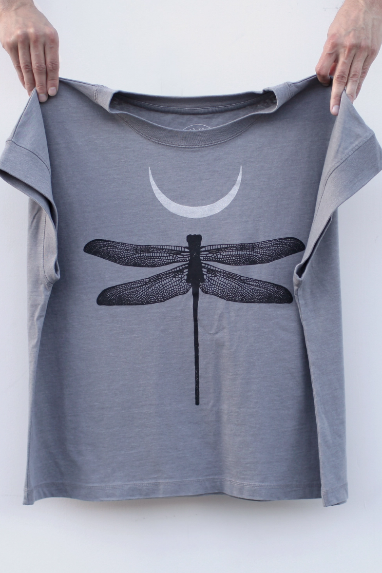 •DRAGONFLY CRESCENT• cotton blend boxy tee (USA)