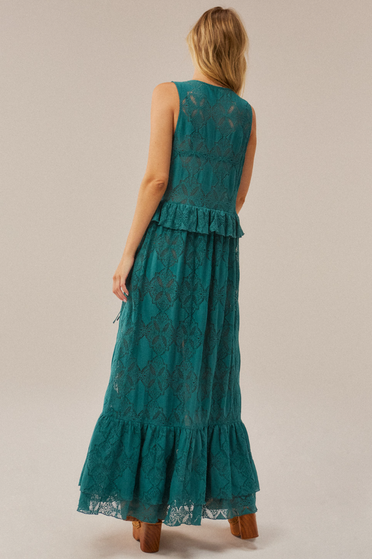 •LARK• lacy cotton blend sleeveless duster