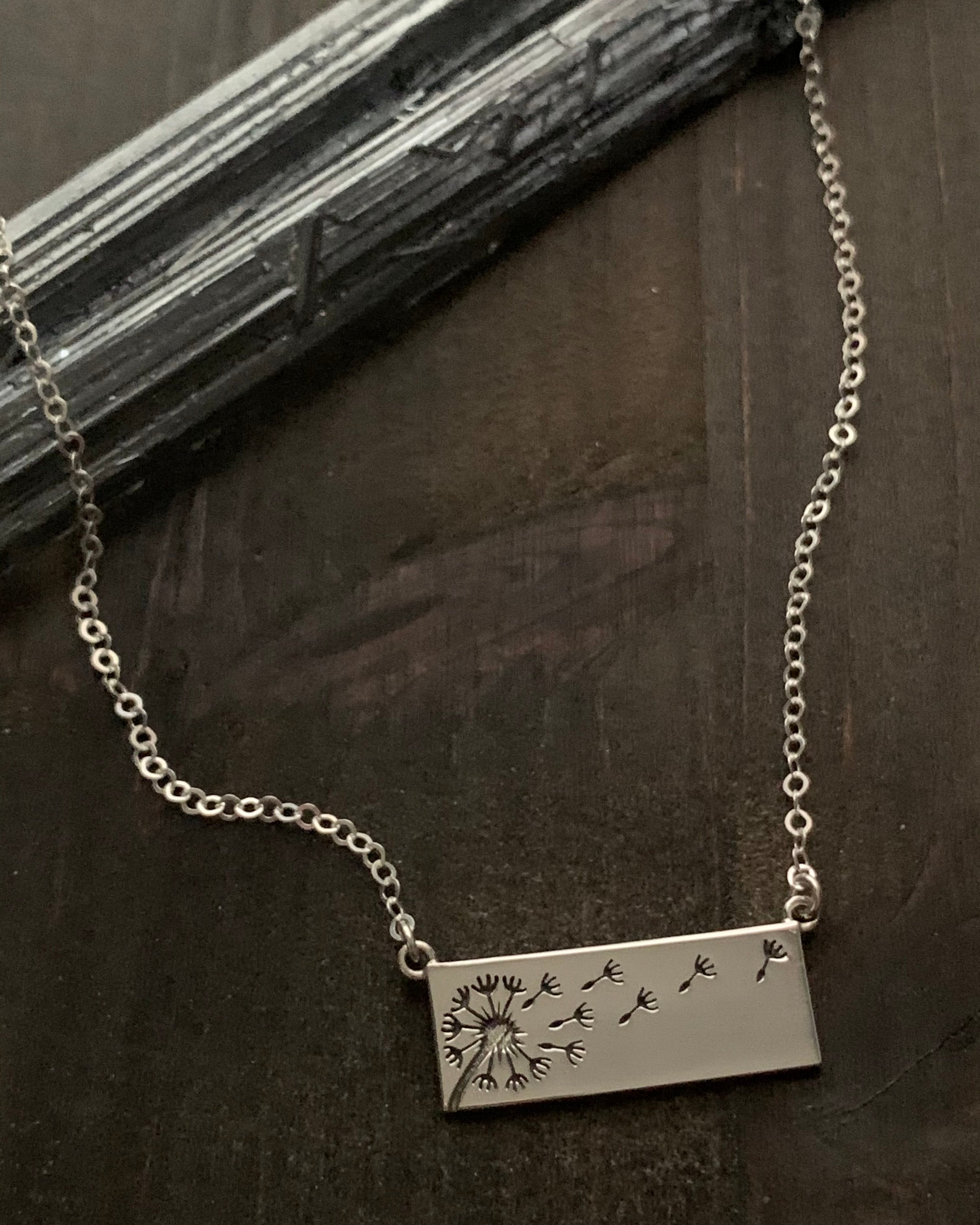 •DANDY BREEZE• silver necklace
