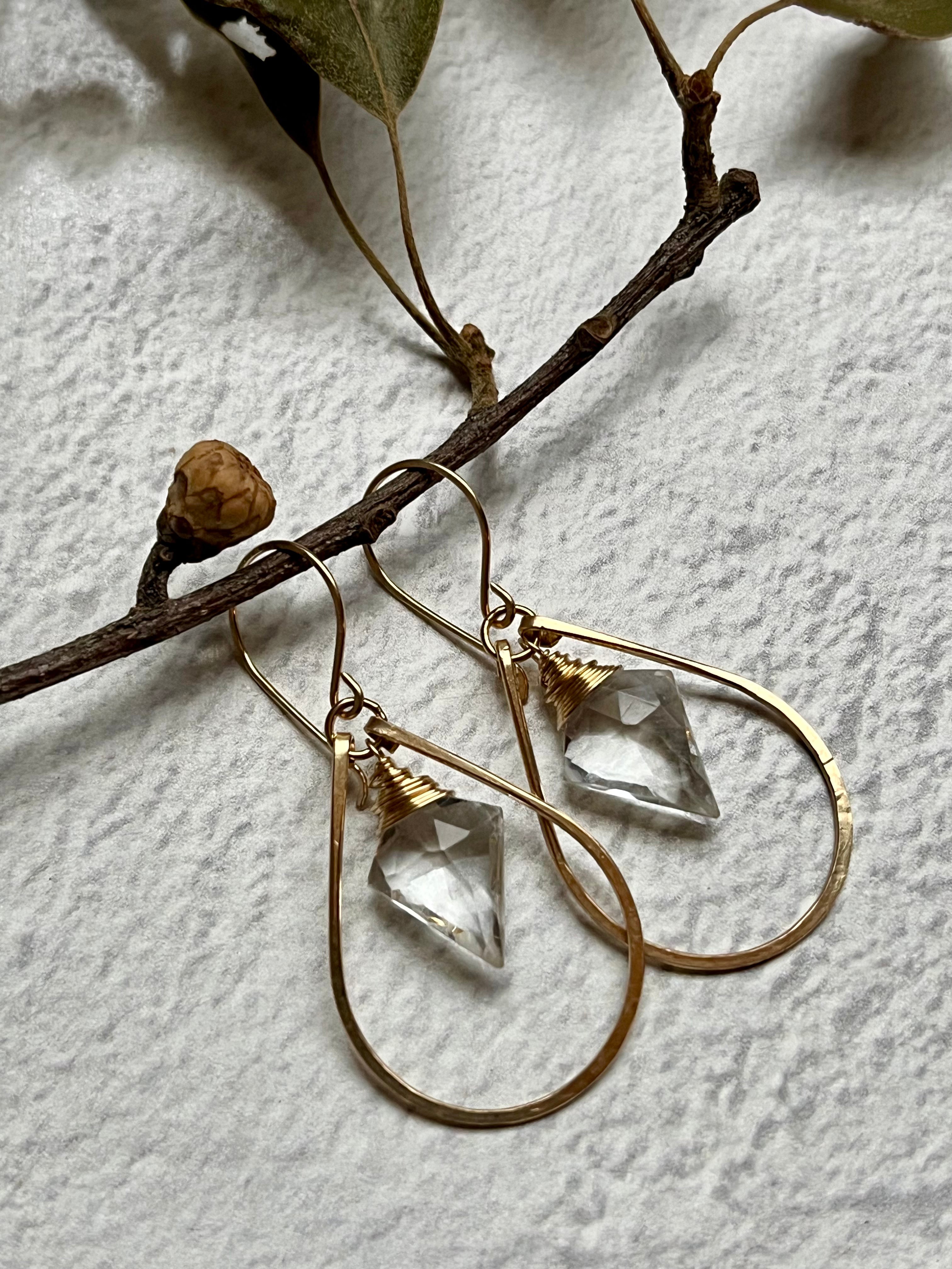 •ARROW HOOP• quartz + gold earrings