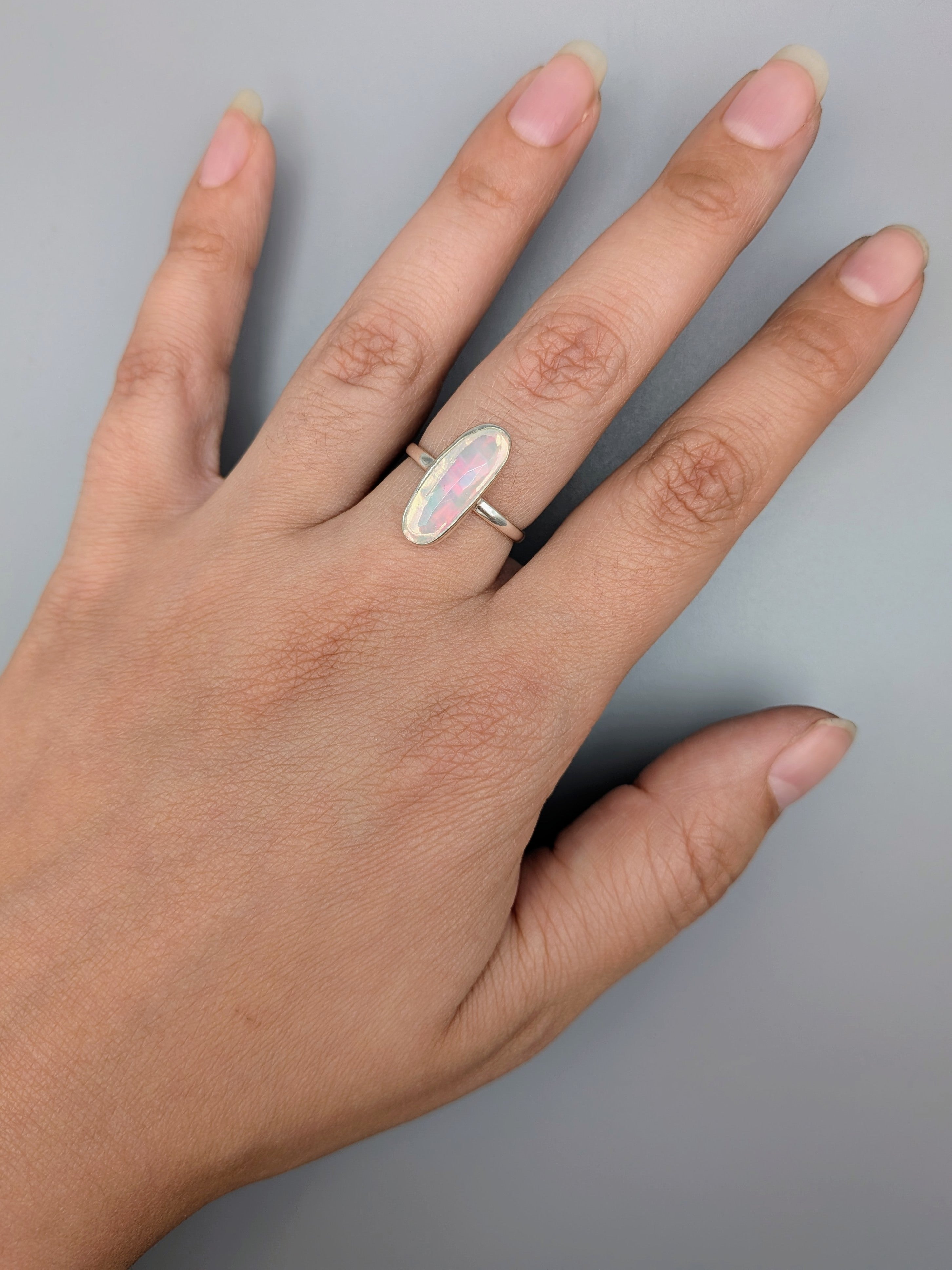 •FACETED ETHIOPIAN OPAL - STACKABLE OVAL• silver ring (size 8)
