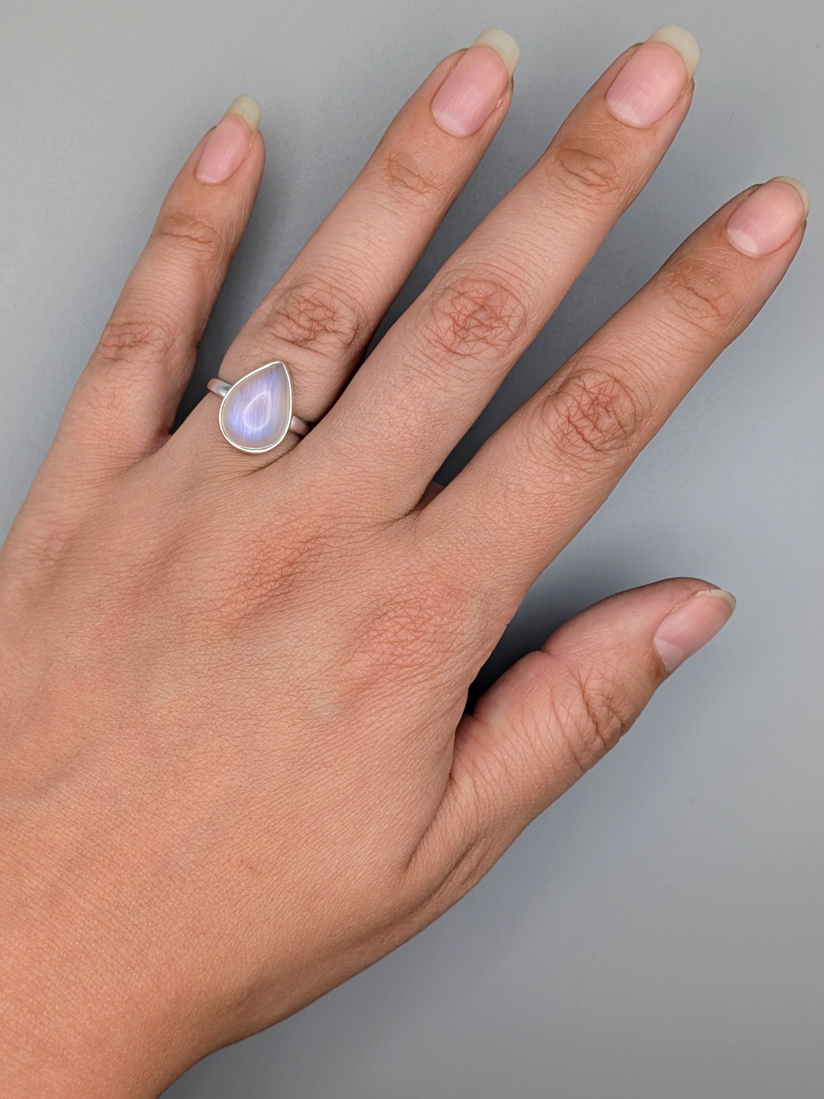 •RAINBOW MOONSTONE - SMALL TEAR - 1• simple bezel silver ring (size 6)