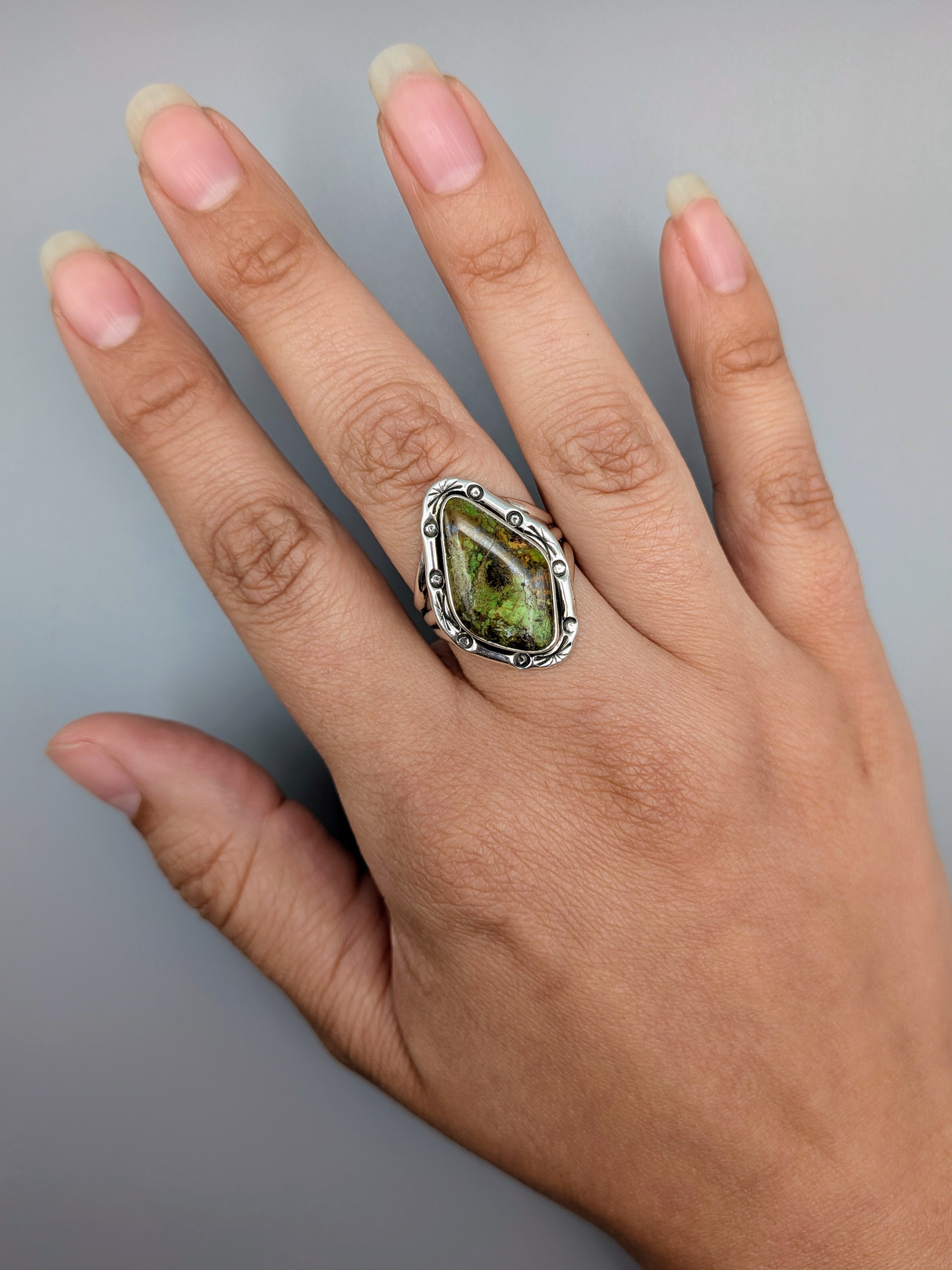•GASPEITE - SHÁ• Navajo silver ring (size 8.75)