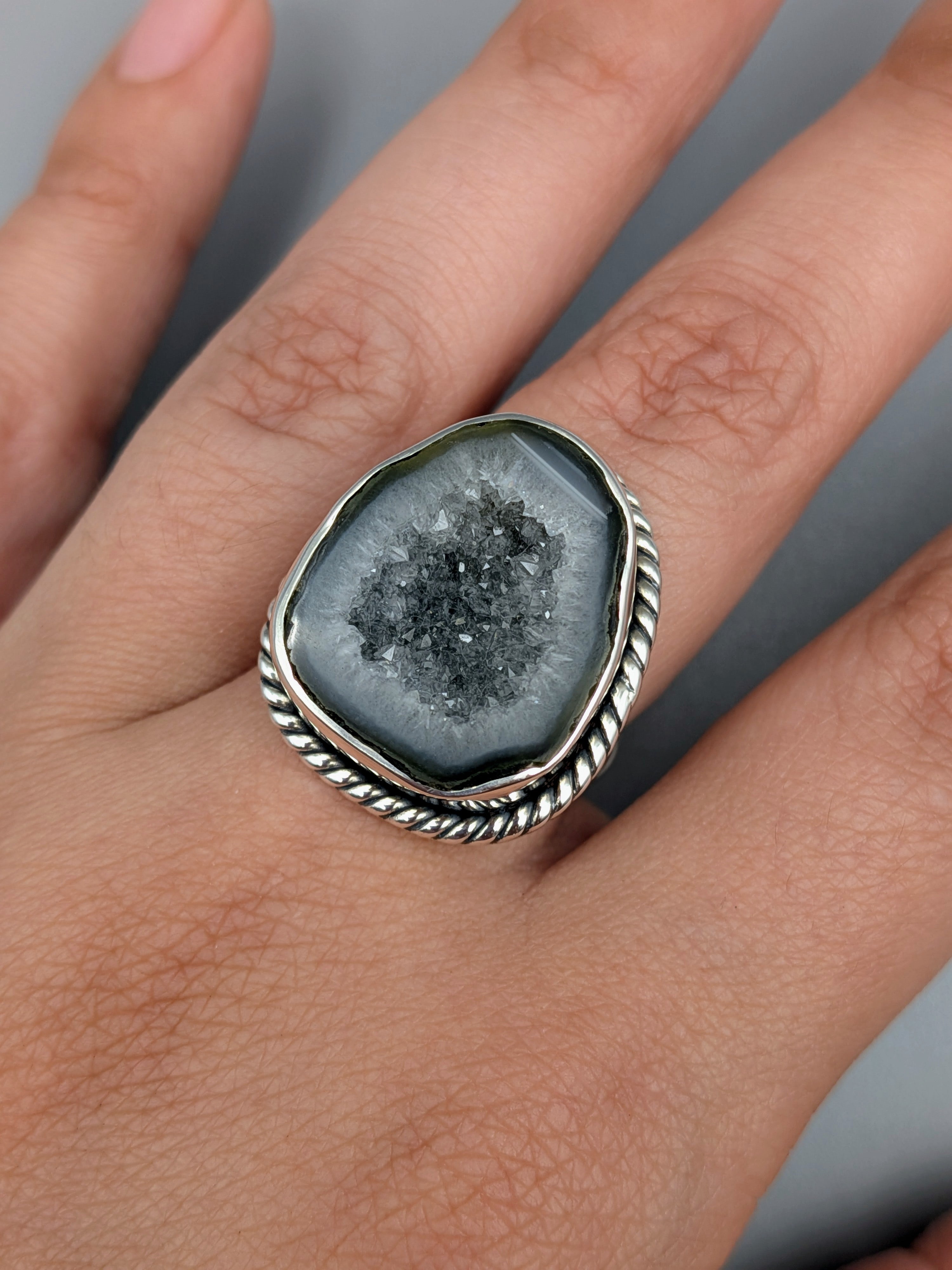 •COCONUT DRUZY - FREEFORM• roped bezel silver ring (size 8.75)