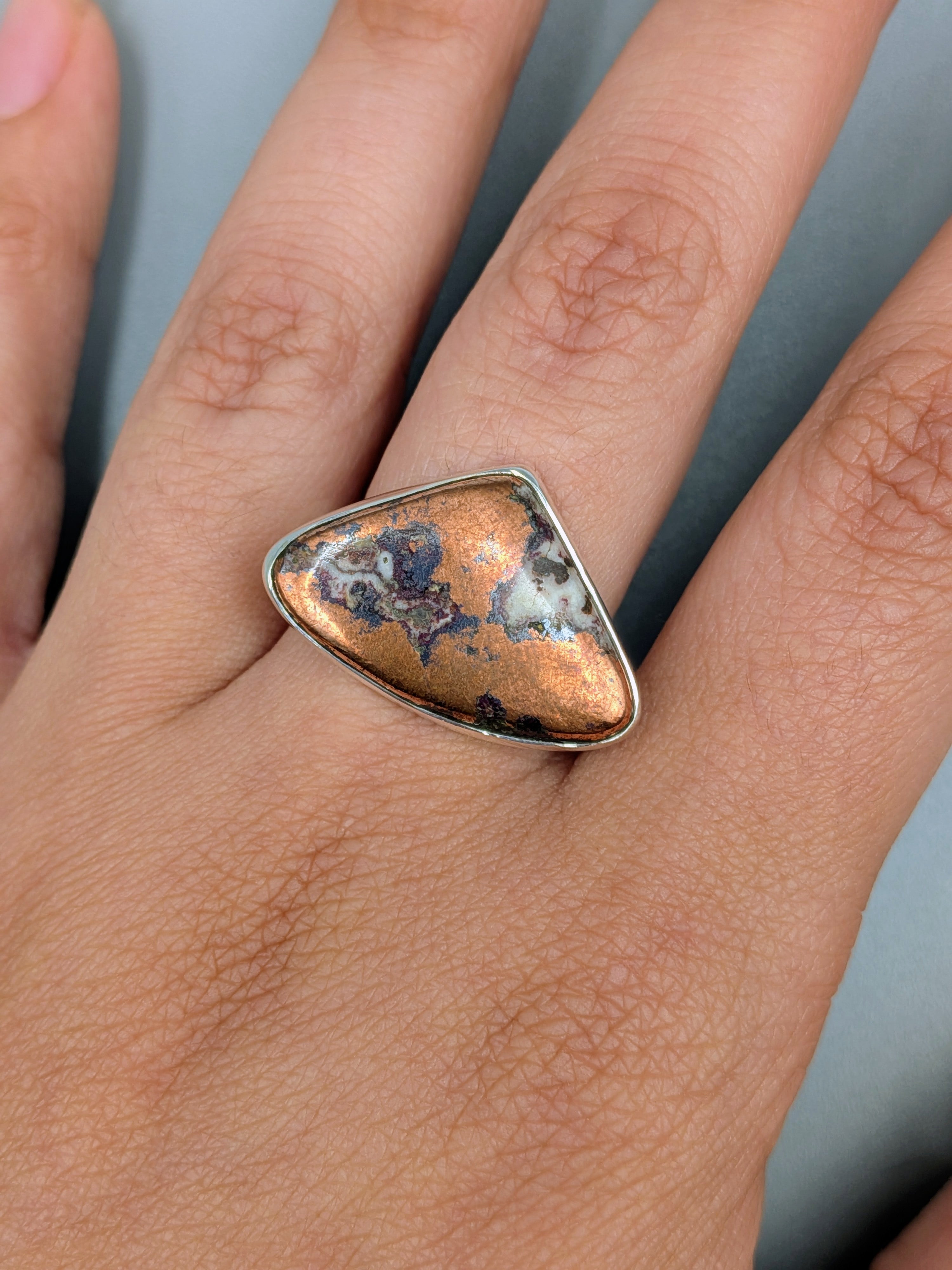 •COPPER IN MATRIX - WIDE TEAR• simple bezel silver ring (size 9)