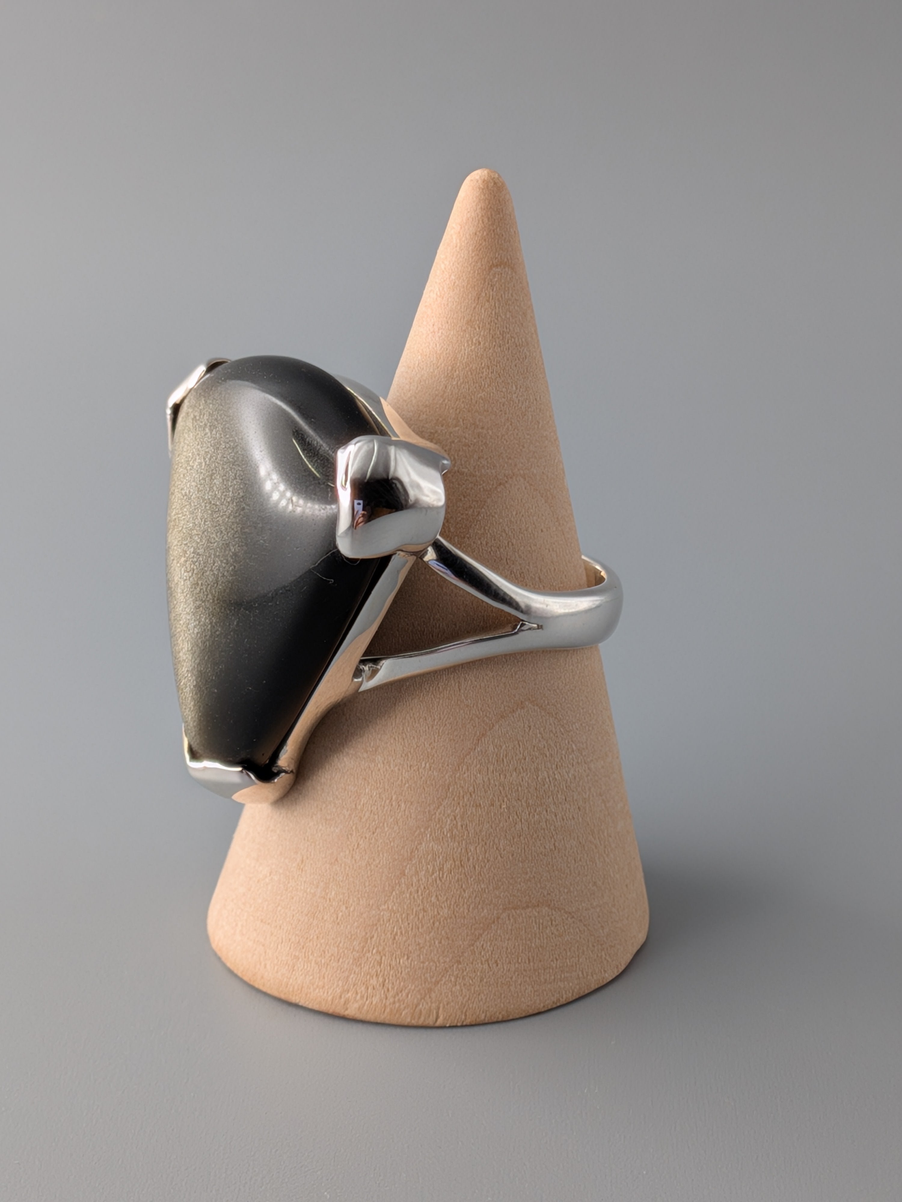 •GOLD SHEEN OBSIDIAN - WIDE TRI• bezel capped silver ring (size 9)