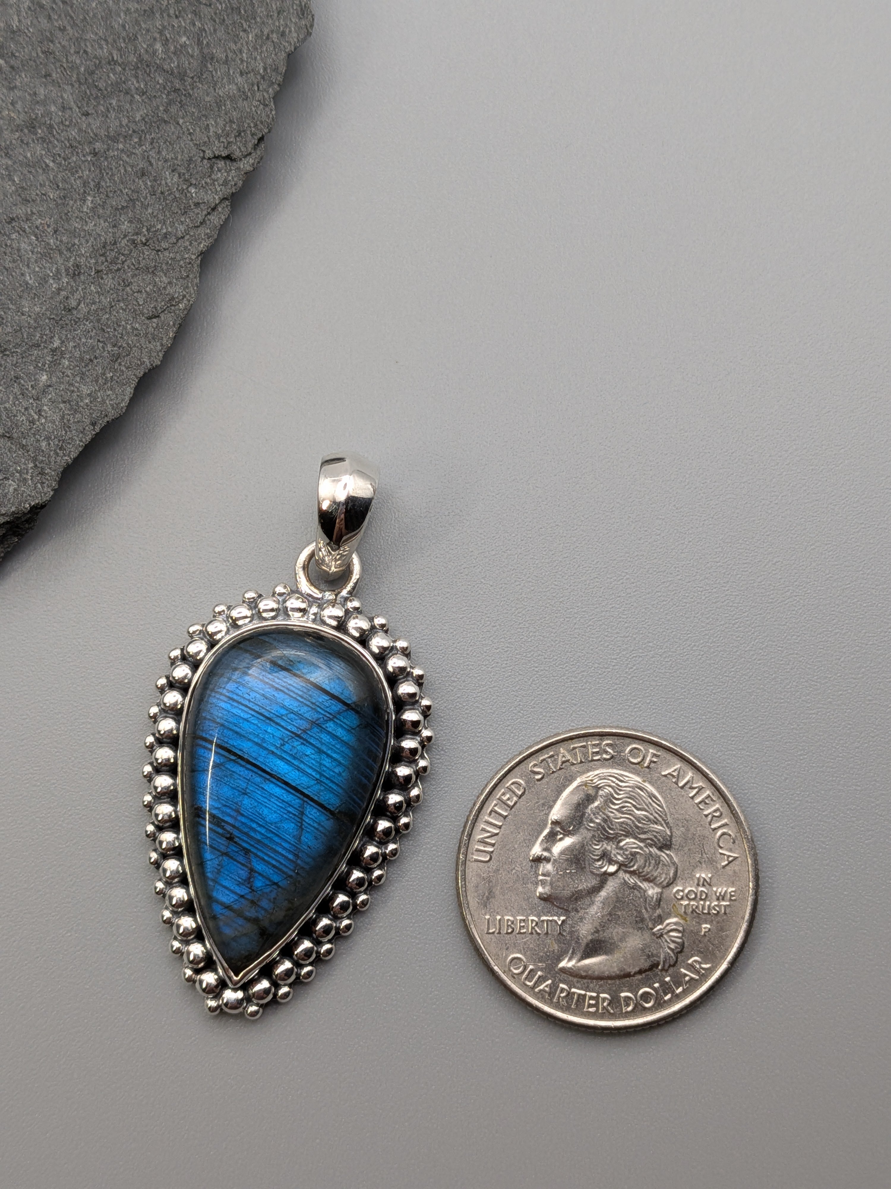 •LABRADORITE - DOTTED SPEAR TEAR• sterling silver pendant