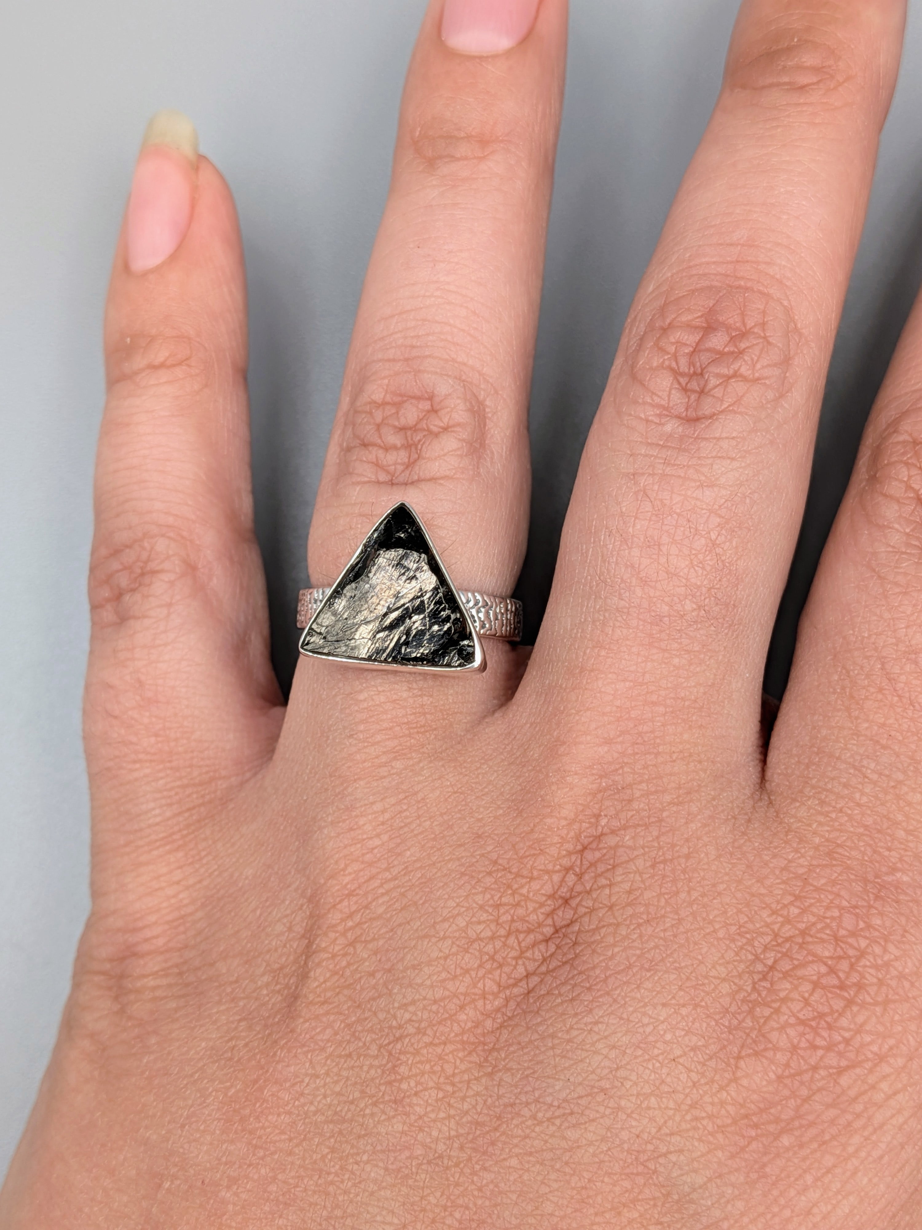•SHUNGITE - TRIANGLE• textured band silver ring (size 6.75)